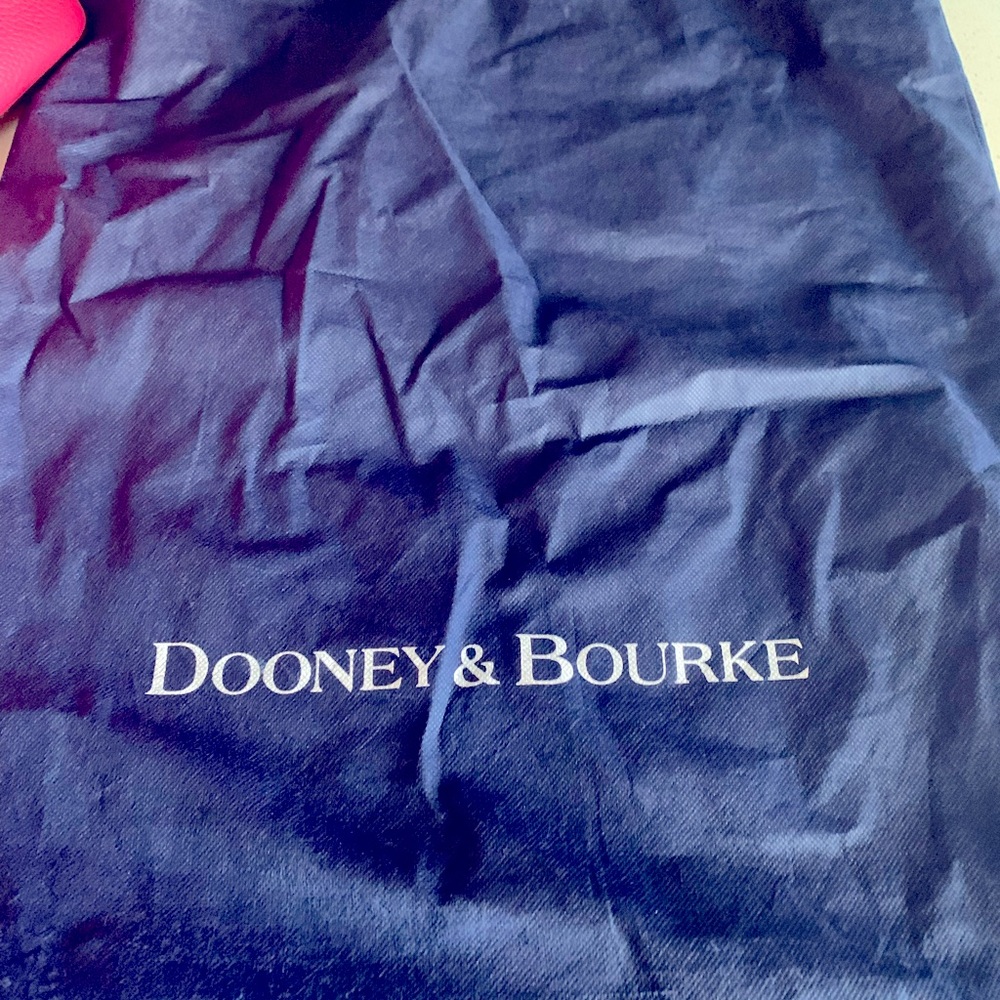 Dooney & Bourke purse